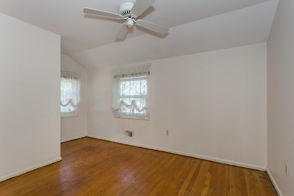 40 Larson Road Stoughton, MA 02072 - Photo 15 of 19 Gallery Image 15