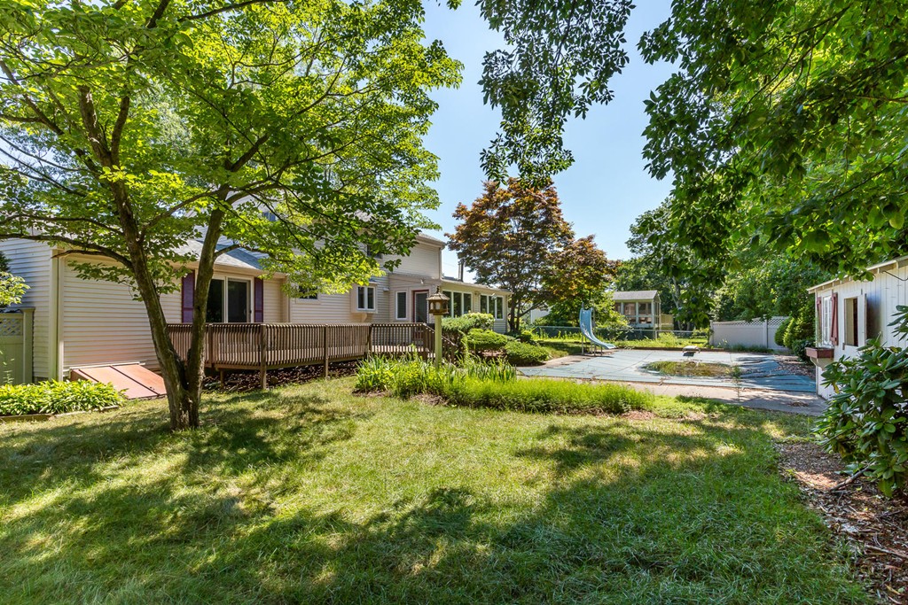 40 Larson Road Stoughton, MA 02072 - Photo 18 of 19 Gallery Image 18