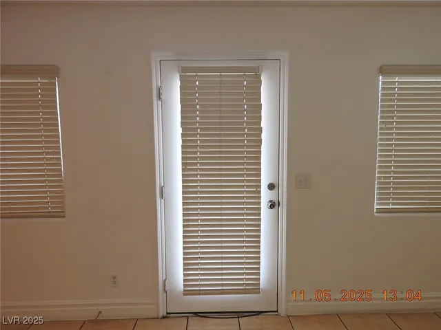 $2,150 | 240 Rustic Club Way, Las Vegas, NV 89148