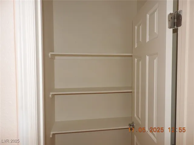 $2,150 | 240 Rustic Club Way, Las Vegas, NV 89148