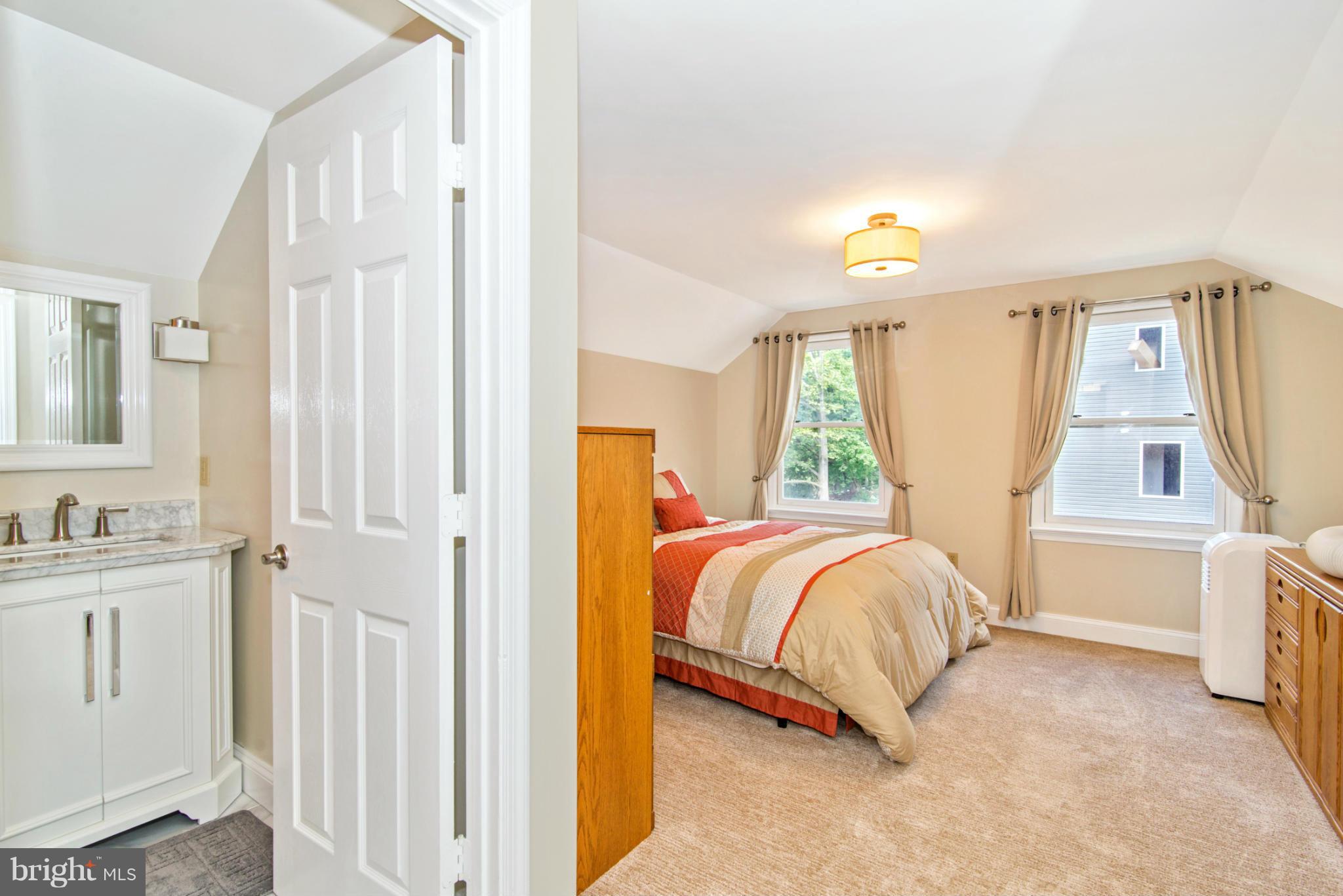 6641 East Lakeridge Road New Market, MD 21774 - Photo 22 of 30 Bedroom
