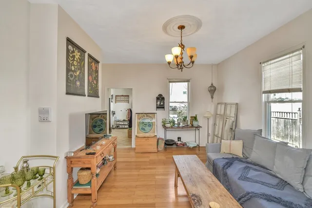 $2,500 | 88 Pearl Street, Unit 1, Somerville, MA 02145