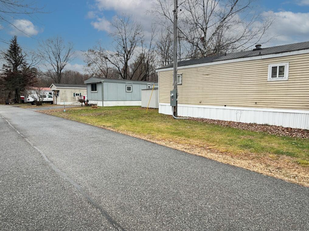 1007 Sabattus Street Lewiston, ME 04240 - Photo 6 of 9 6