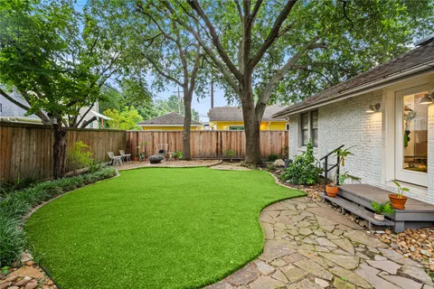 $699,000 | 721 Ralfallen Street, Houston, TX 77008