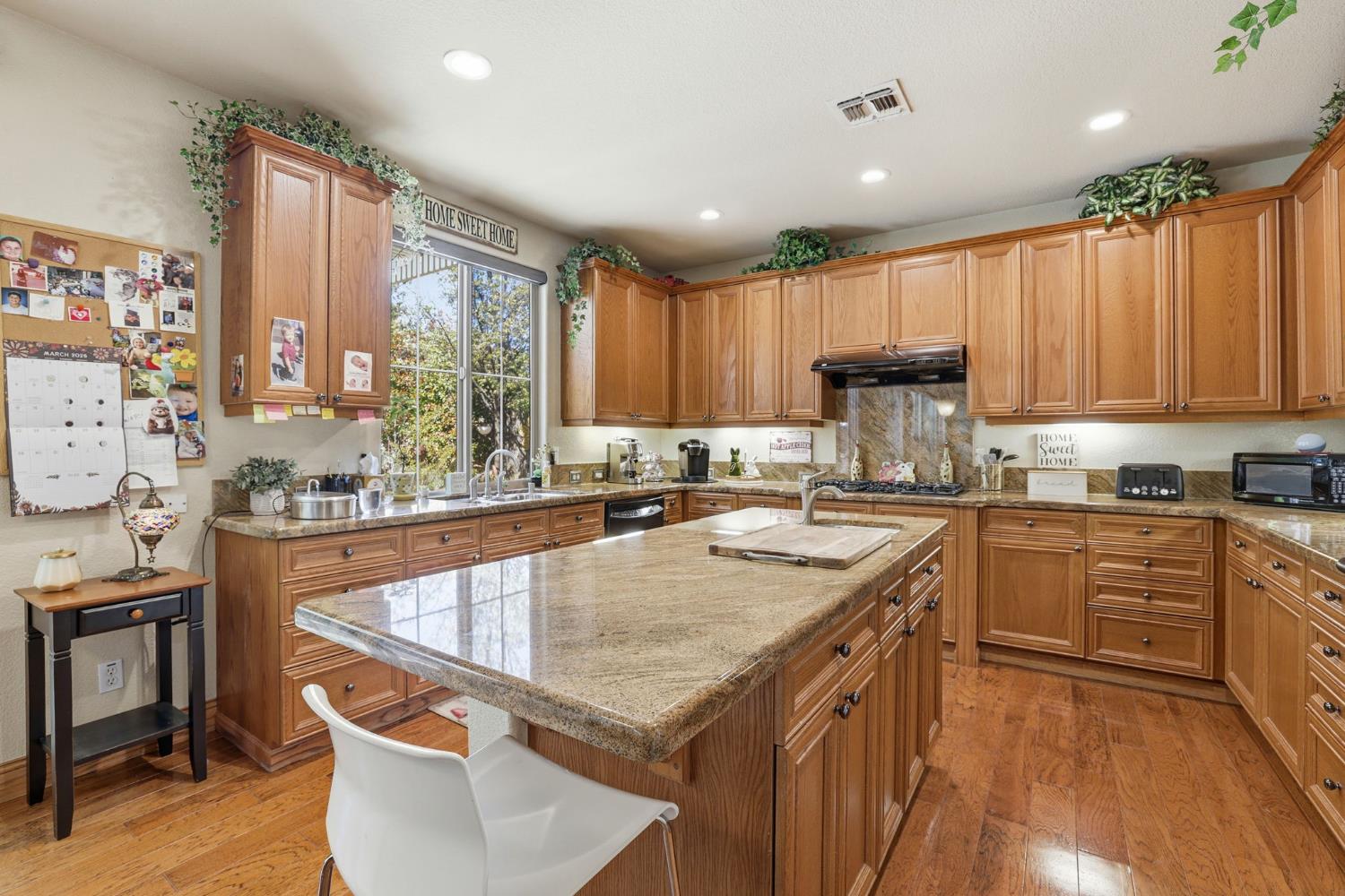 325 Carpenter Hill Road Folsom, CA 95630 - Photo 16 of 47