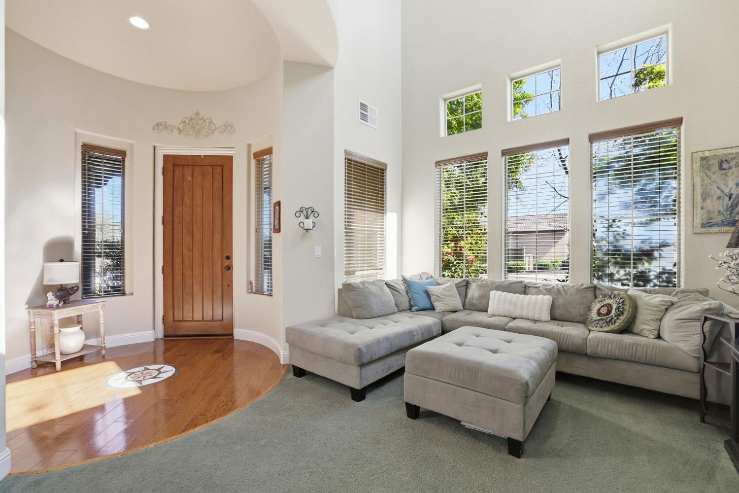 325 Carpenter Hill Road Folsom, CA 95630 - Photo 9 of 47