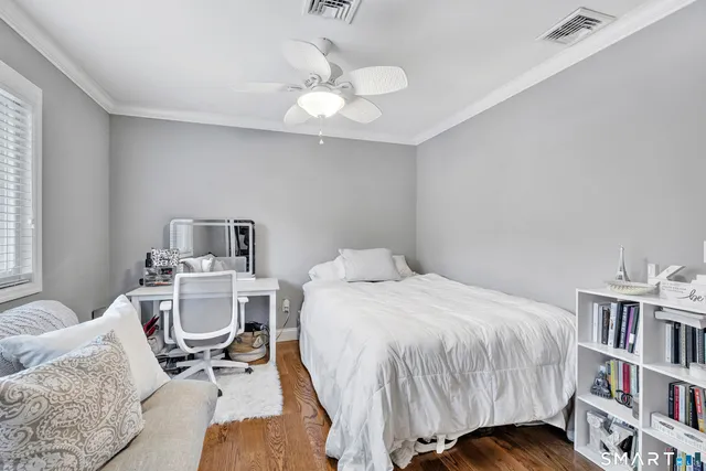 $369,900 | 100 10 Coat Lane, Unit 1A, Shelton, CT 06484