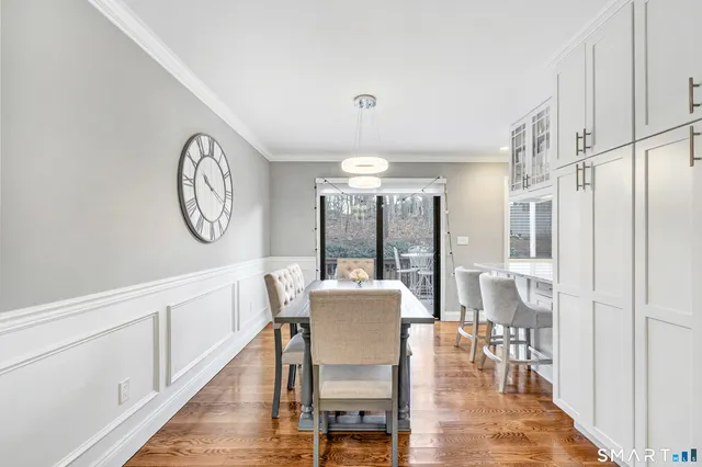 $369,900 | 100 10 Coat Lane, Unit 1A, Shelton, CT 06484