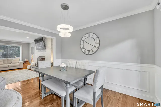 $369,900 | 100 10 Coat Lane, Unit 1A, Shelton, CT 06484