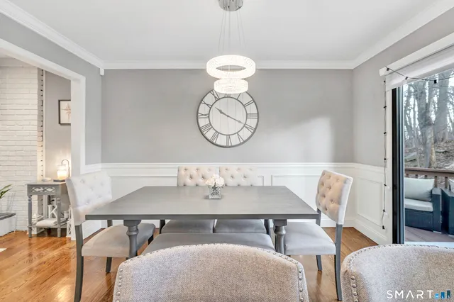 $369,900 | 100 10 Coat Lane, Unit 1A, Shelton, CT 06484