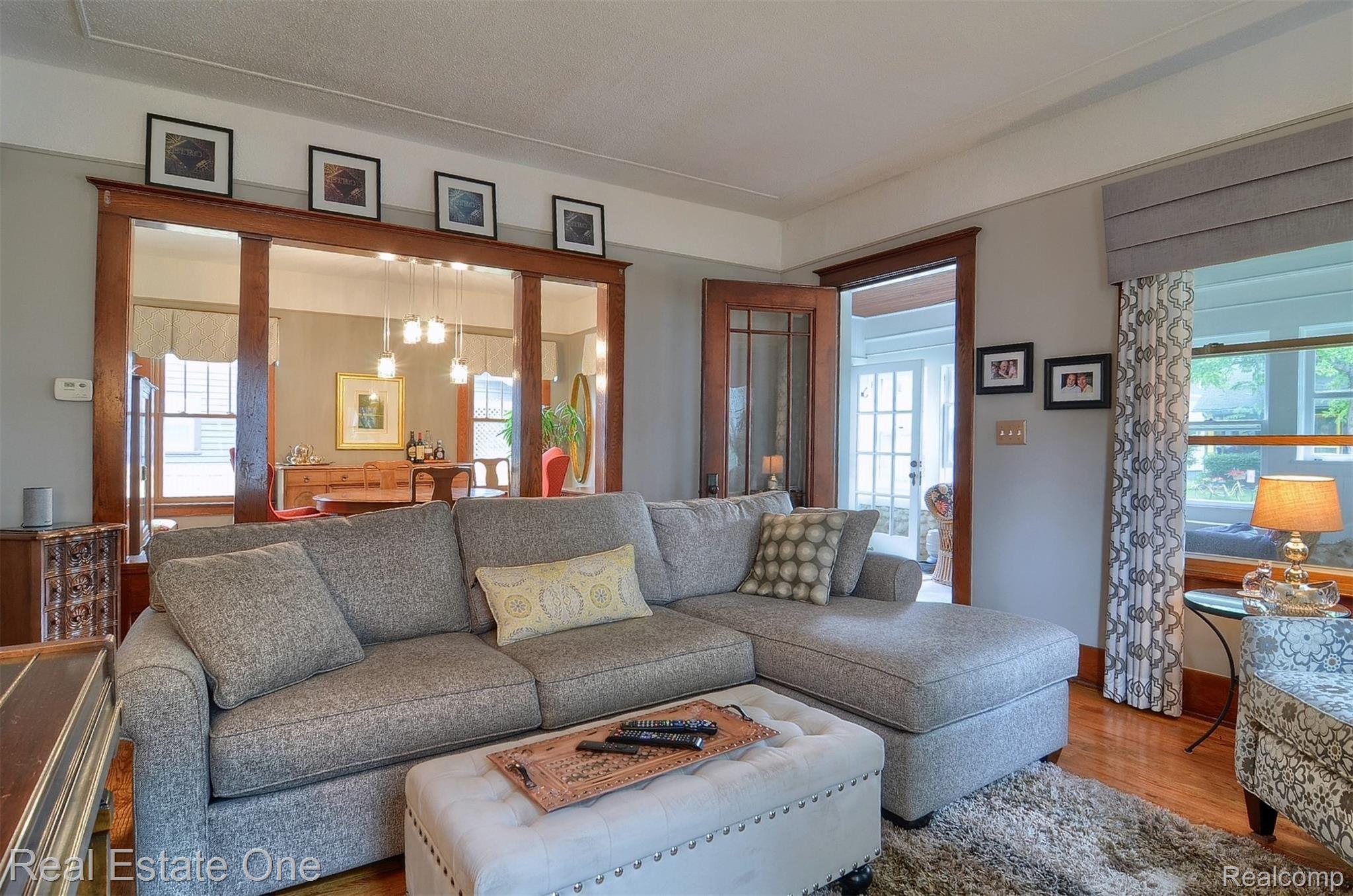 416 North Castell Avenue Rochester, MI 48307 - Photo 9 of 47 Wonderful Woodwork Detail Throughout!