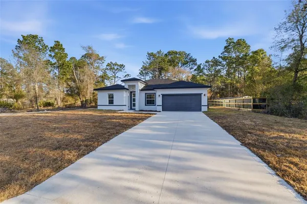 $1,950 | 7047 North Lime Drive, Dunnellon, FL 34433