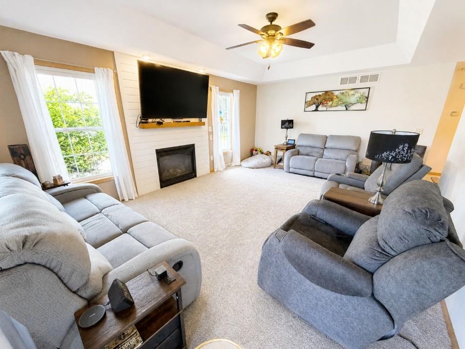 756 Brown School Road, Unit D Evansville, WI 53536 - Photo 5 of 22