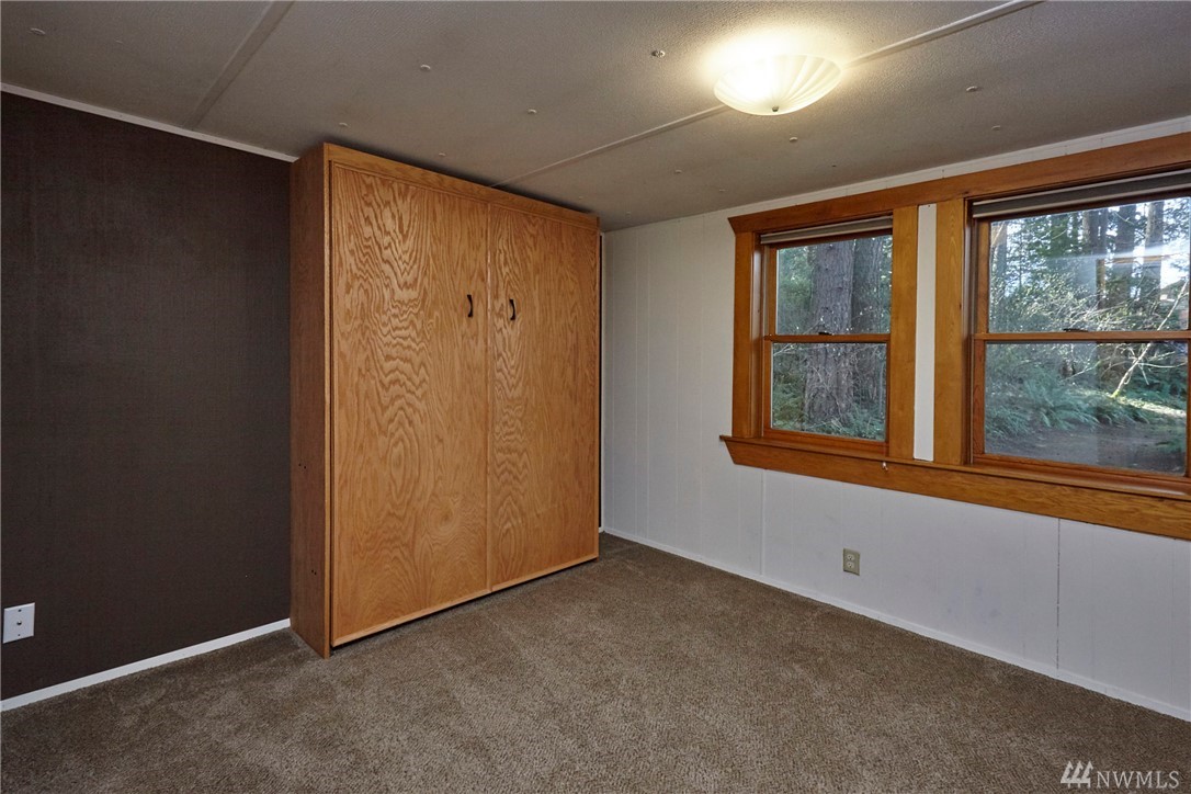 1015 Southwest Harper Road Port Orchard, WA 98367 - Photo 9 of 19 Gallery Image 9