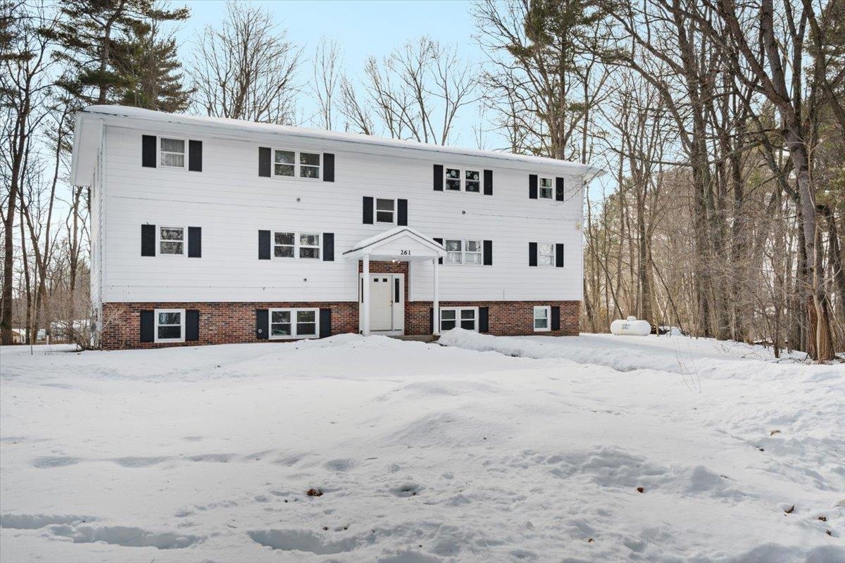 261 Holy Cross Road, Unit 202 Colchester, VT 05446 - Photo 2 of 14 Gallery Image 2