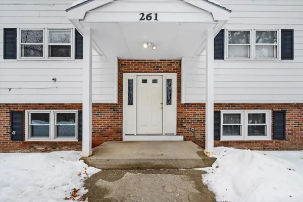 $199,900 | 261 Holy Cross Road, Unit 202, Colchester, VT 05446