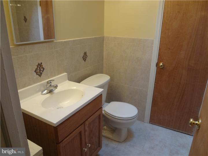 7532 Beverly Road Philadelphia, PA 19138 - Photo 7 of 15 Bathroom