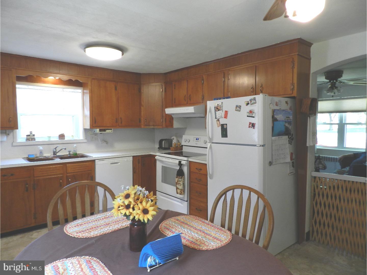 8 Orchard Road Perkasie, PA 18944 - Photo 19 of 22 Kitchen