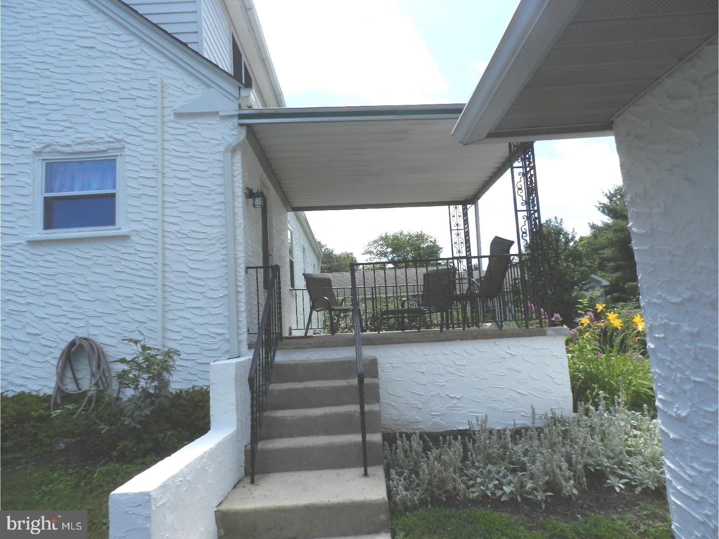 8 Orchard Road Perkasie, PA 18944 - Photo 4 of 22 Porch