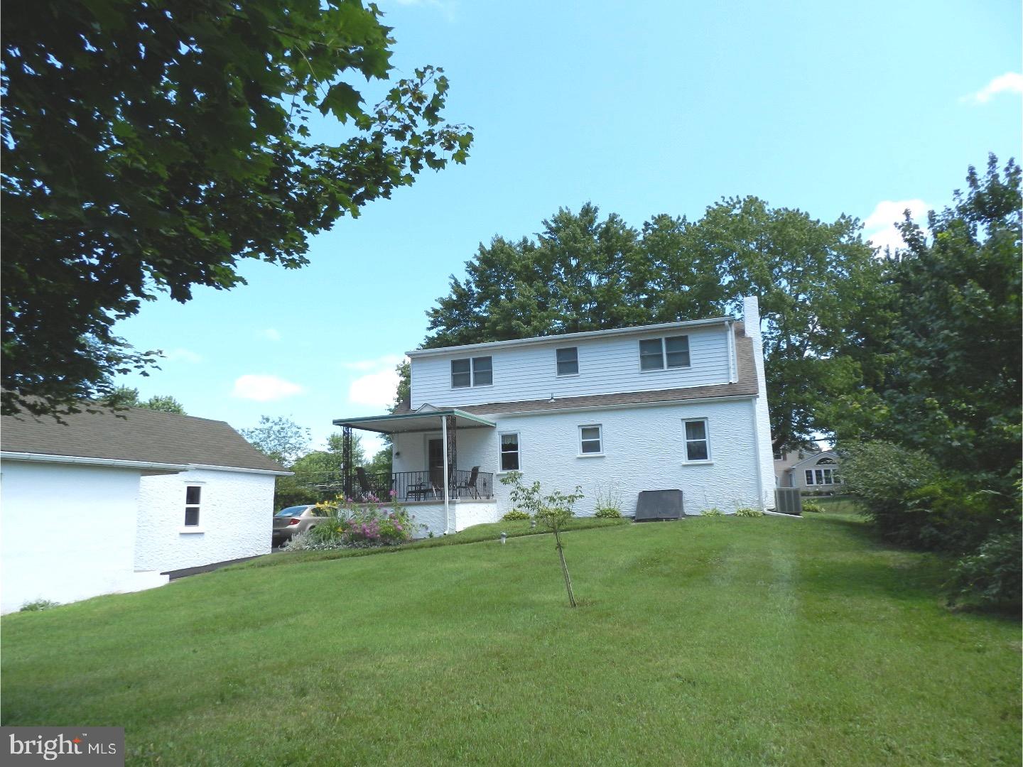 8 Orchard Road Perkasie, PA 18944 - Photo 5 of 22 Back Yard