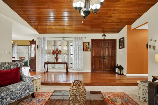 $1,295,000 | 13620 Southwest 104th Avenue, Miami, FL 33176