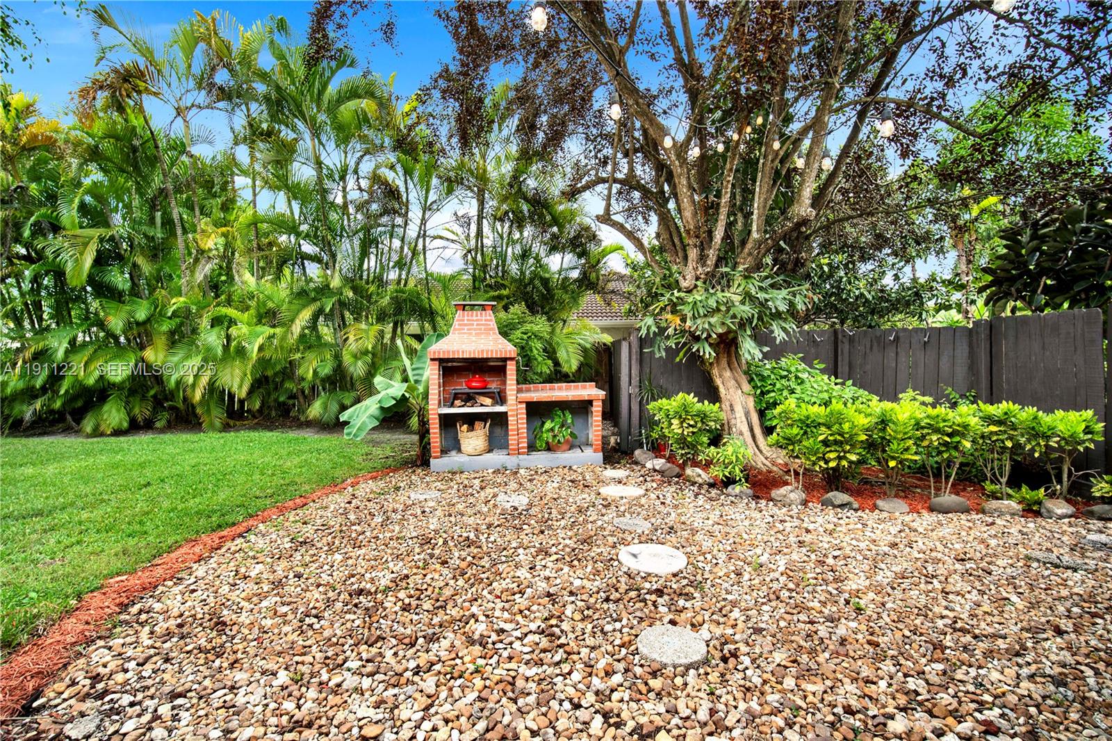 13620 Southwest 104th Avenue Miami, FL 33176 - Photo 55 of 66 Brick Grill/BBQ