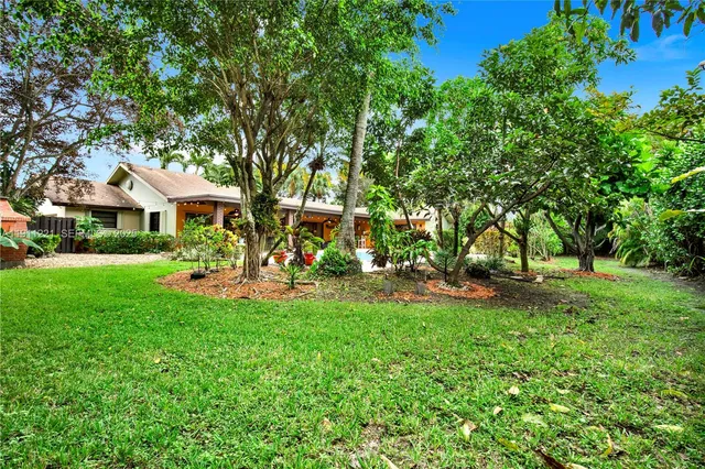 $1,295,000 | 13620 Southwest 104th Avenue, Miami, FL 33176