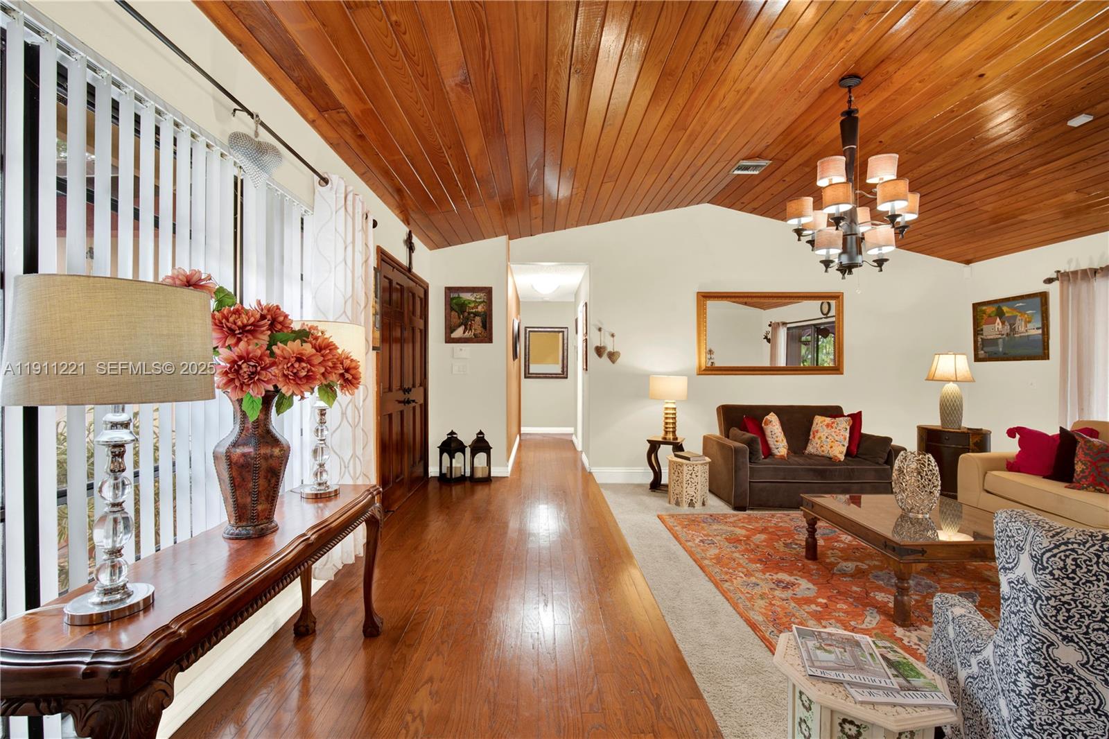 13620 Southwest 104th Avenue Miami, FL 33176 - Photo 9 of 66