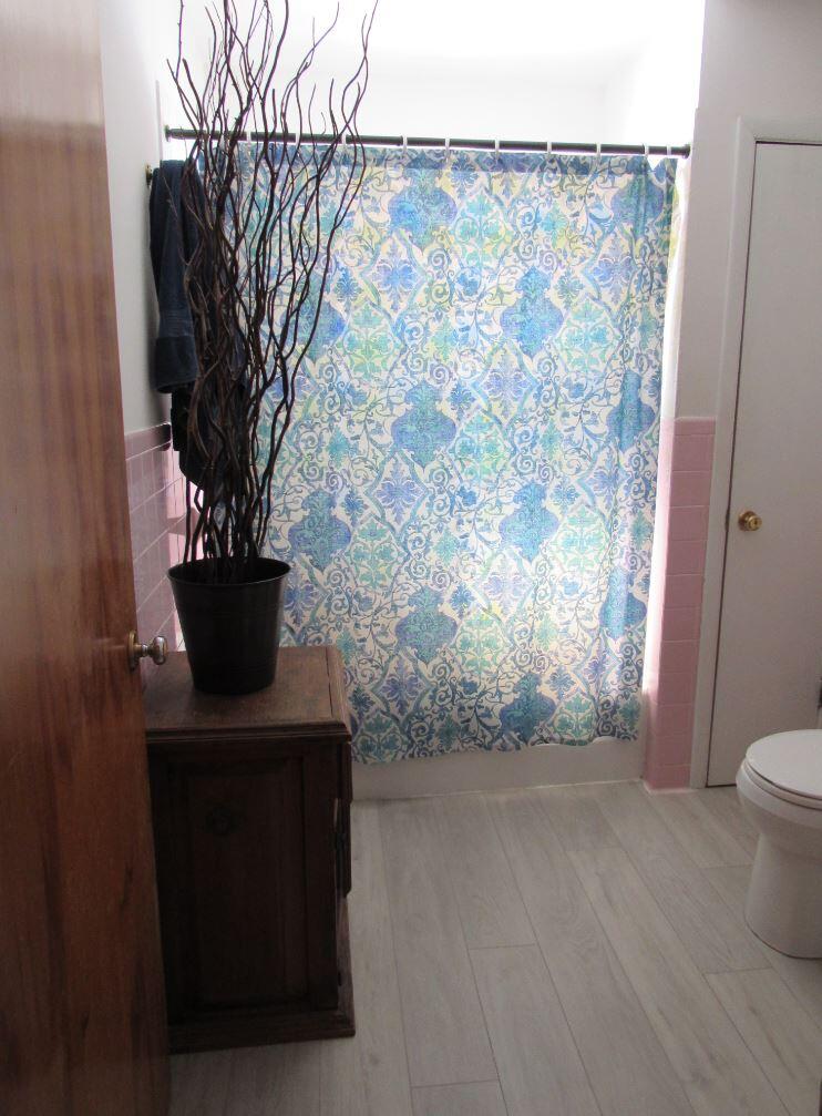 2875 Pointer Creek Road Science Hill, KY 42553 - Photo 22 of 81 Bathroom