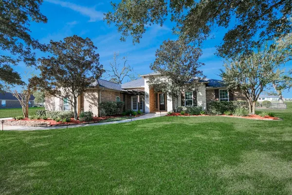 $650,000 | 3511 River Bend Drive, Rosenberg, TX 77471