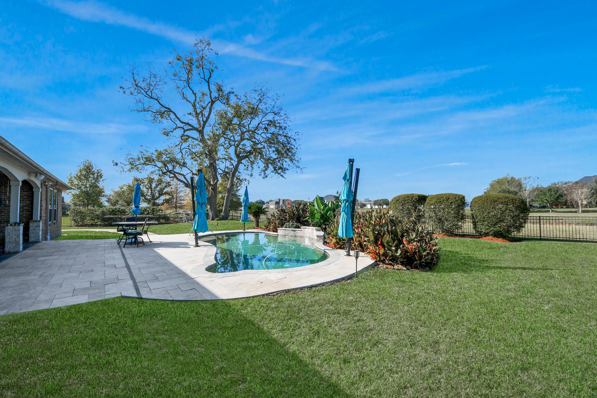 3511 River Bend Drive Rosenberg, TX 77471 - Photo 38 of 50 a view of a backyard with sitting area