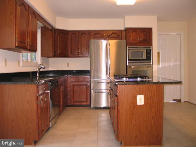 8016 Craddock Road Greenbelt, MD 20770 - Photo 9 of 30 Kitchen #2