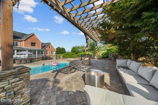 $2,399,000 | 2120 Scott Lane, Knoxville, TN 37922