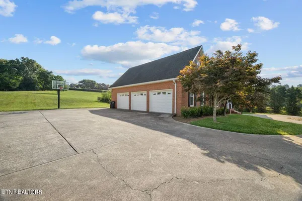 $2,399,000 | 2120 Scott Lane, Knoxville, TN 37922