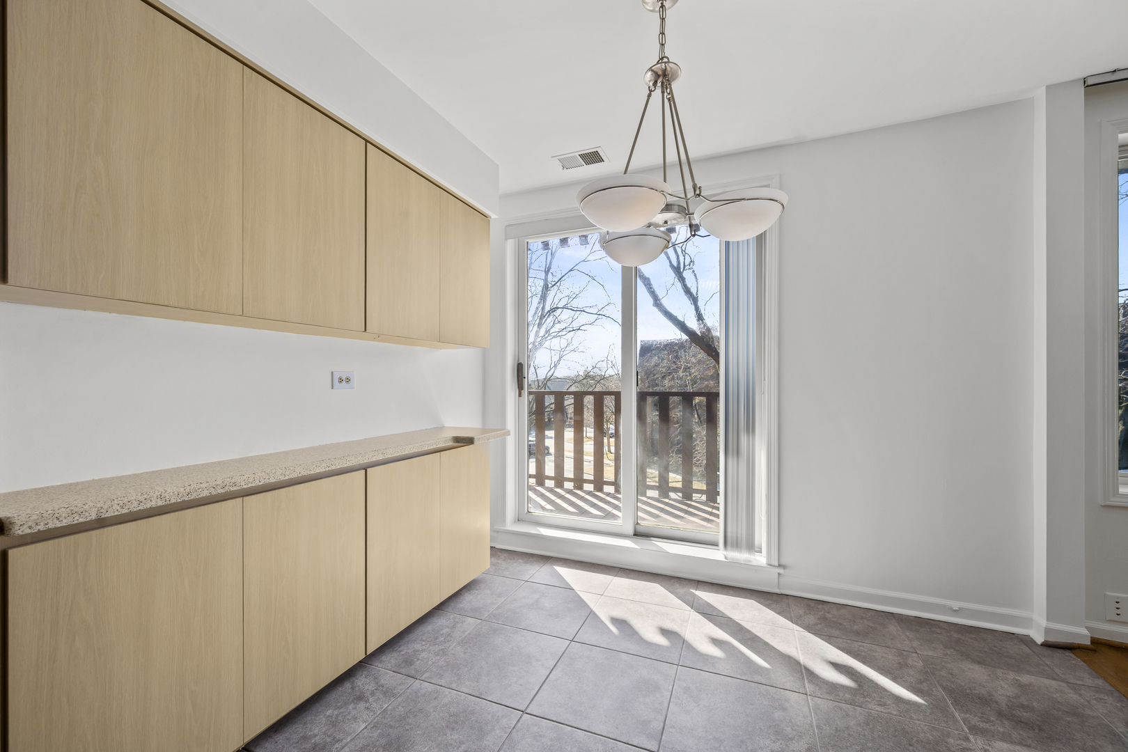 1125 Lake Cook Road, Unit 405 Northbrook, IL 60062 - Photo 9 of 18 a view of an entryway with a window