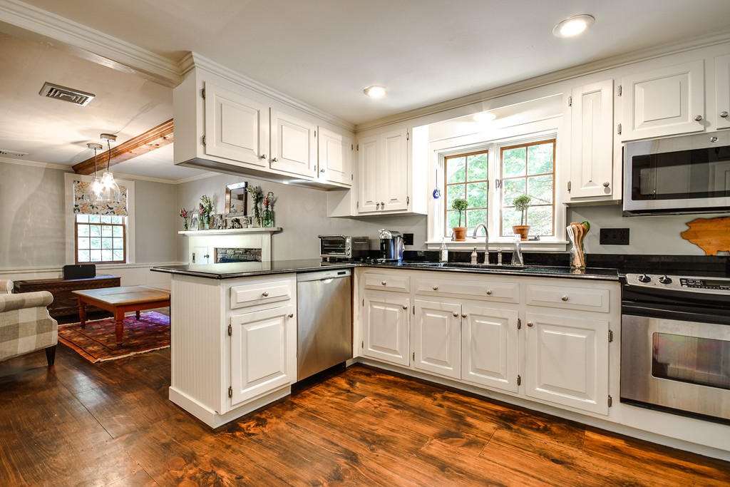 313 North Road Sudbury, MA 01776 - Photo 12 of 23 Gallery Image 12