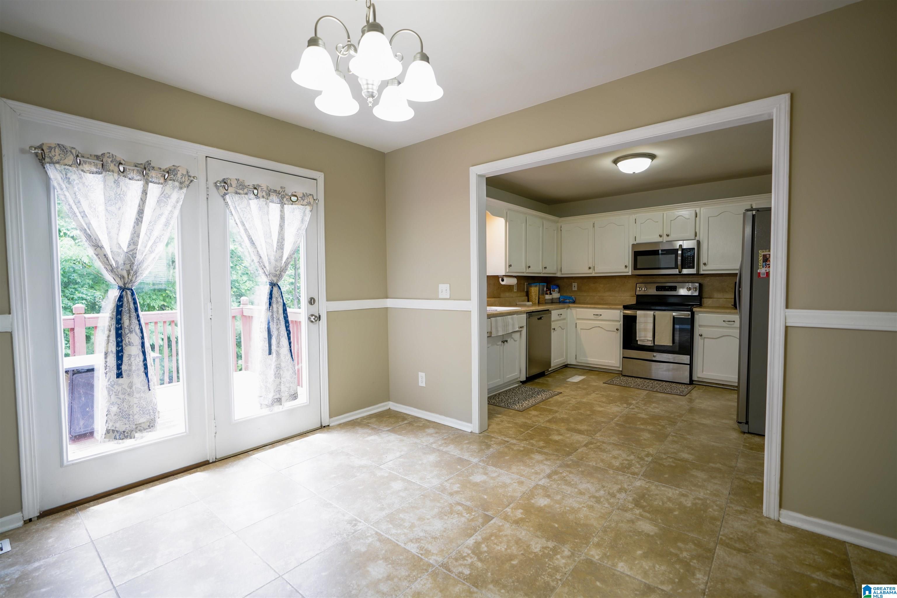 34 Oakbrook Circle Cleveland, AL 35049 - Photo 6 of 28