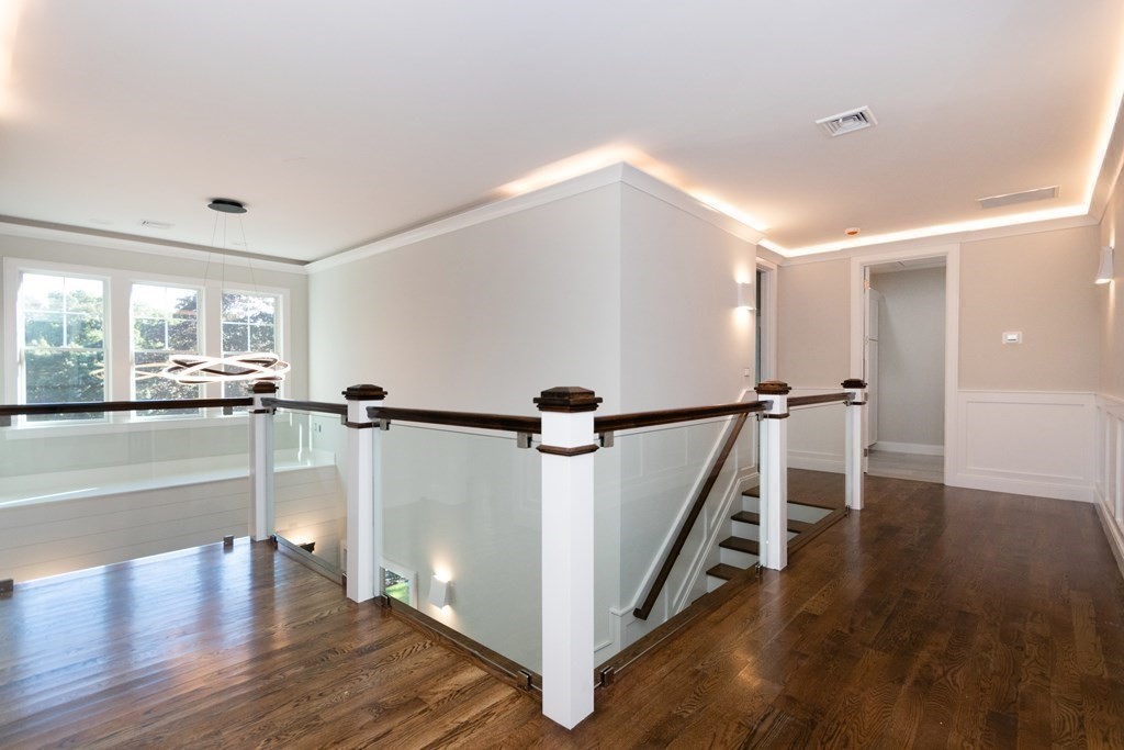 21 Sturbridge Road Wellesley, MA 02481 - Photo 14 of 40