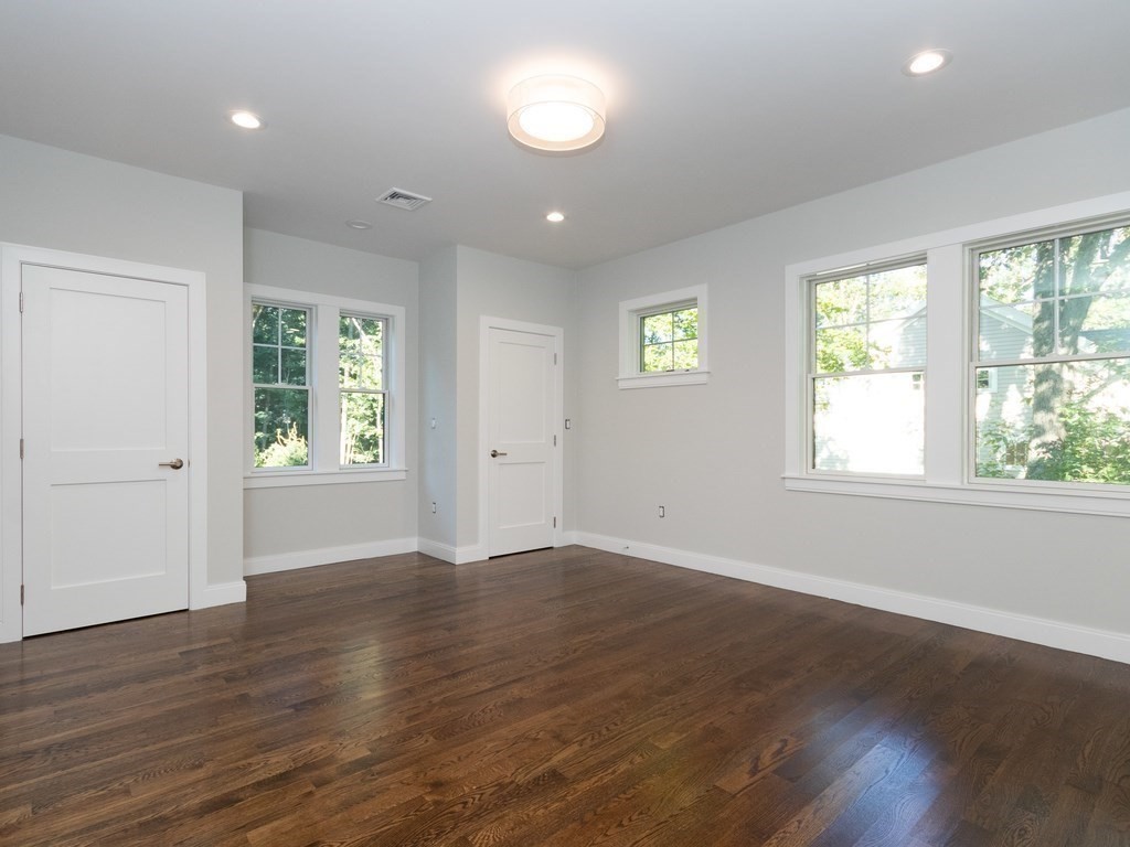 21 Sturbridge Road Wellesley, MA 02481 - Photo 21 of 40