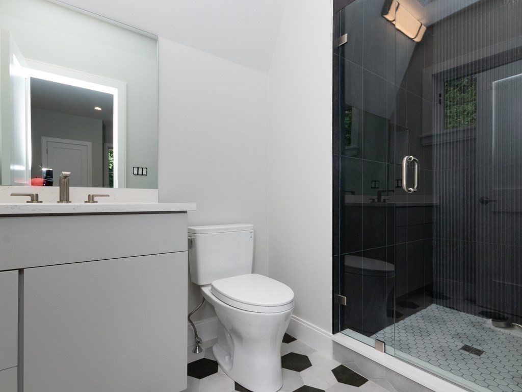 21 Sturbridge Road Wellesley, MA 02481 - Photo 23 of 40