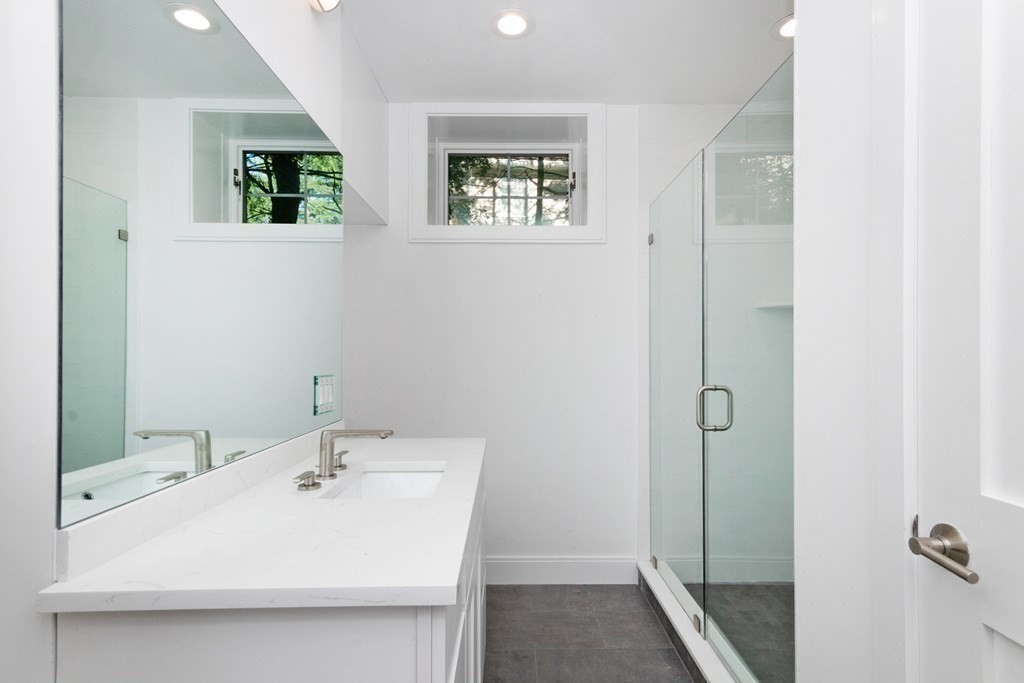 21 Sturbridge Road Wellesley, MA 02481 - Photo 27 of 40