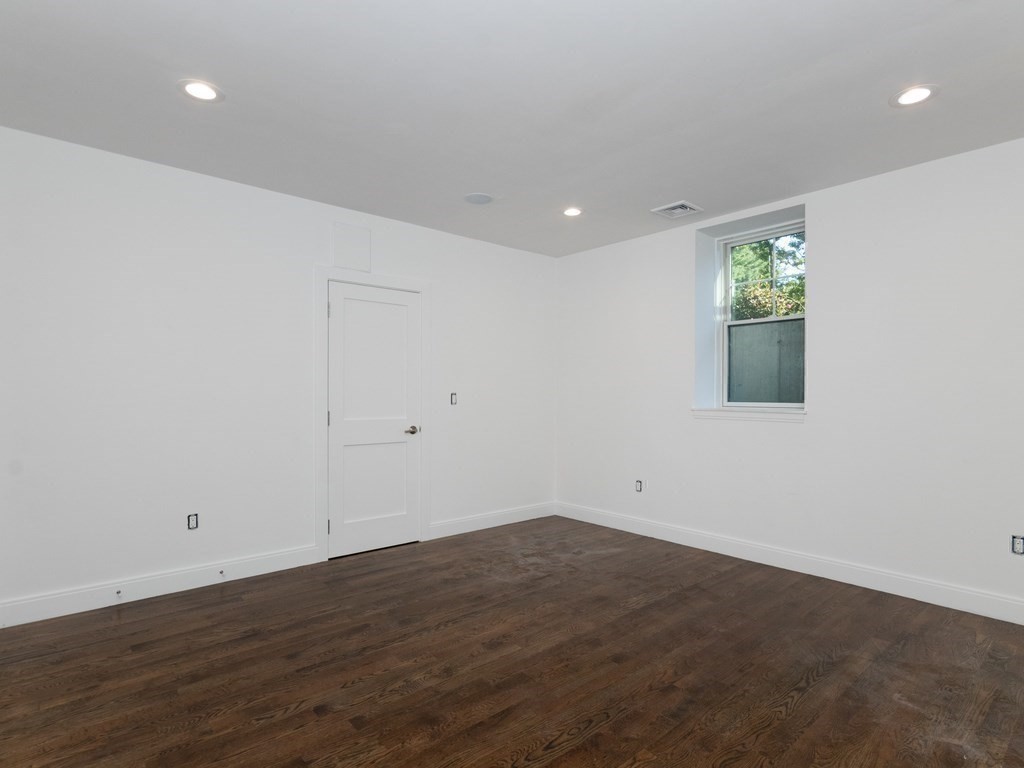 21 Sturbridge Road Wellesley, MA 02481 - Photo 30 of 40