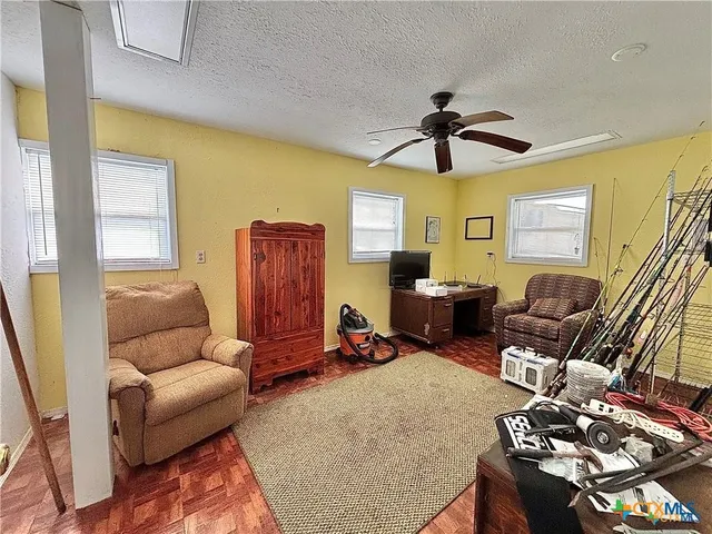 $325,000 | 19 Dewberry Lane, Seadrift, TX 77983