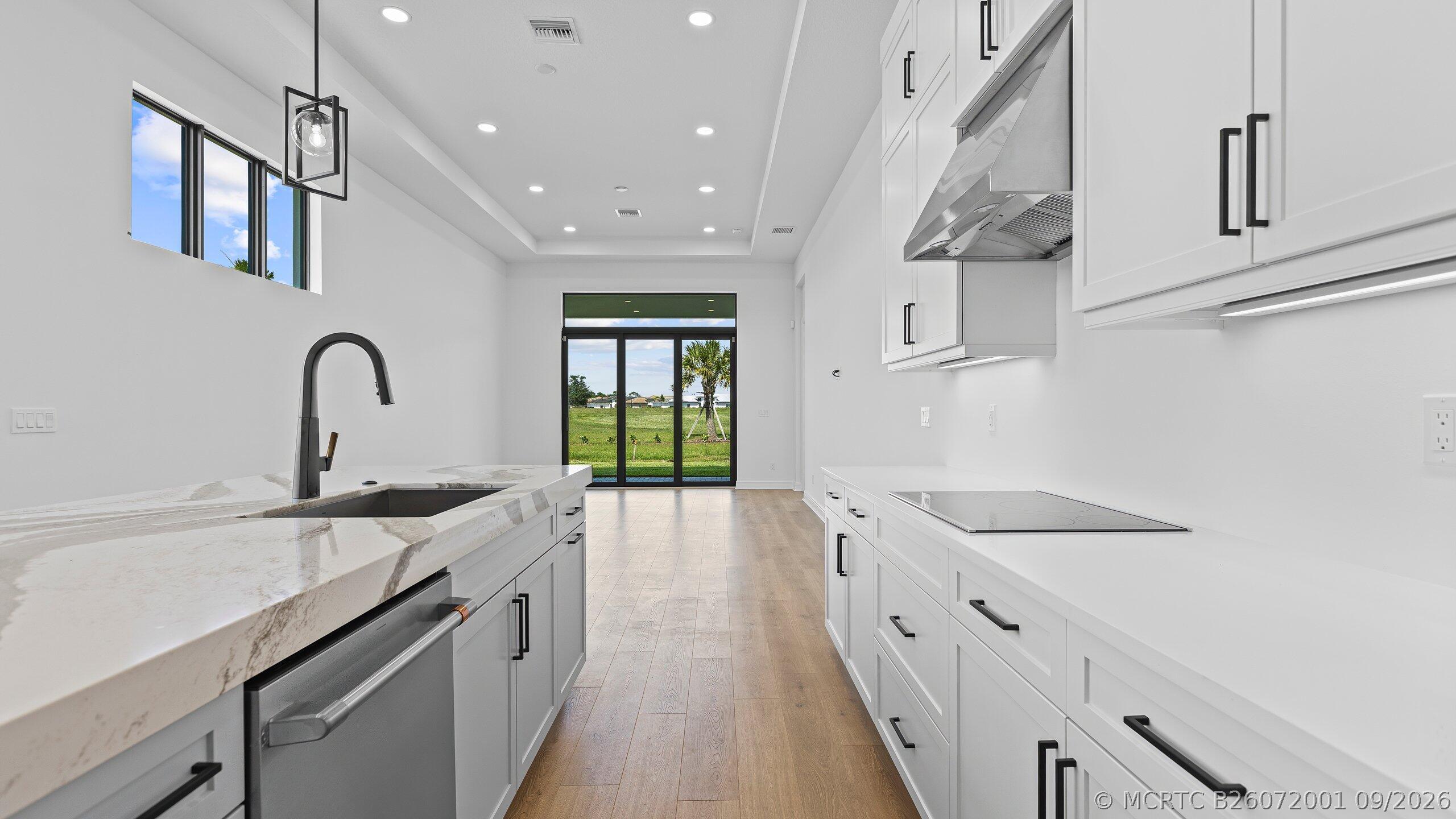 7999 Southwest Andrea Way Port St. Lucie, FL 34987 - Photo 7 of 64 Kitchen