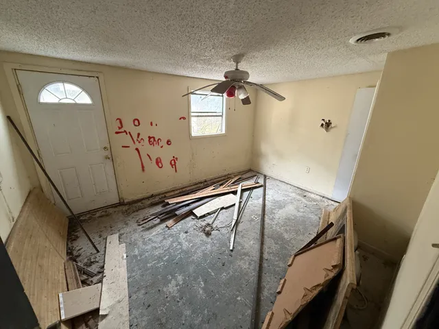 $67,000 | 460 Fox Valley Drive, Memphis, TN 38127