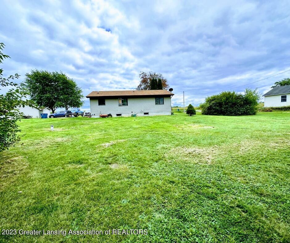 7620 Marshall Road Olivet, MI 49076 - Photo 3 of 10 IMG_0383