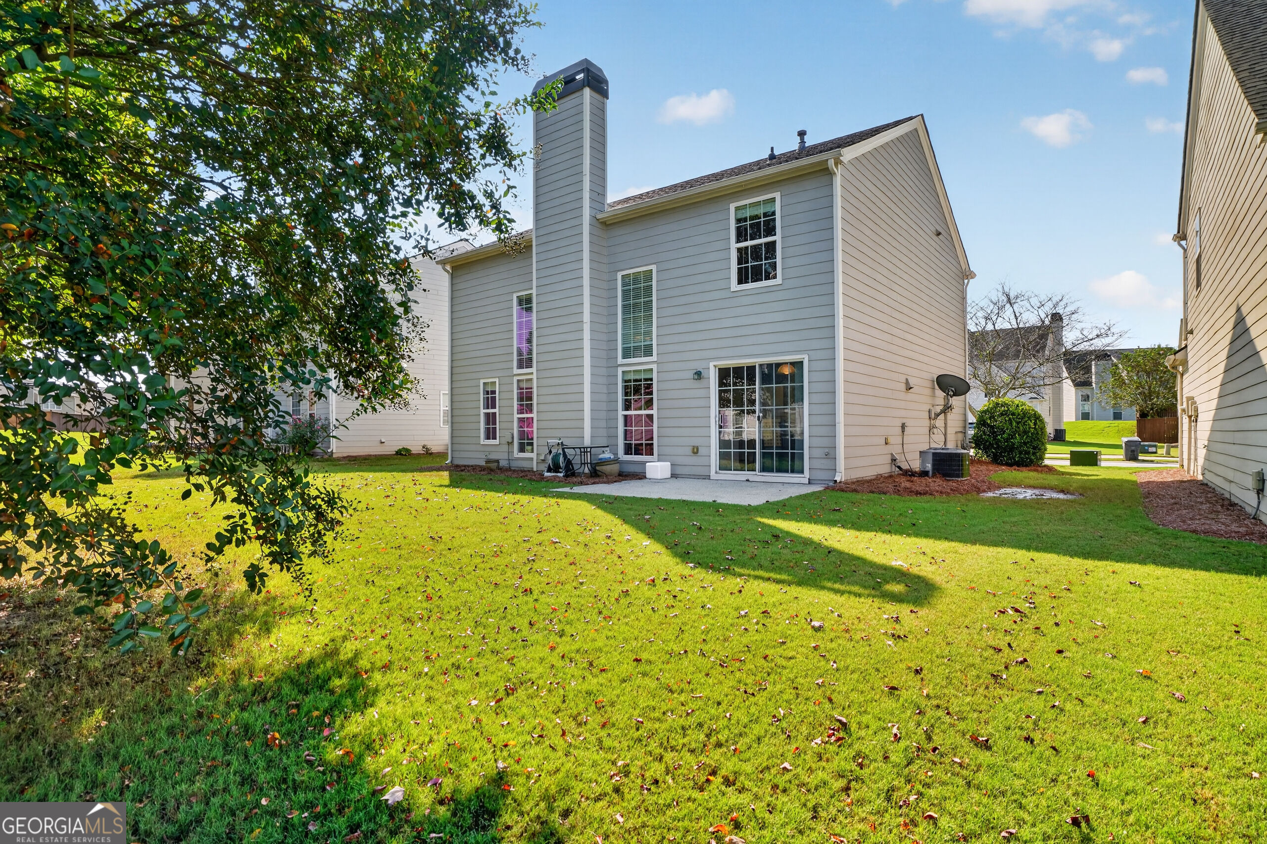 8965 Ruel Lane Suwanee, GA 30024 - Photo 7 of 33 Gallery Image 7