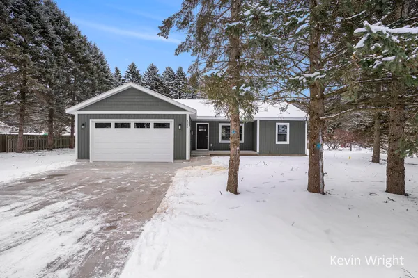 $249,900 | 877 Amity Avenue, Muskegon, MI 49442