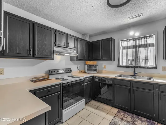 $269,500 | 2002 Colony Plaza, Jacksonville, NC 28546