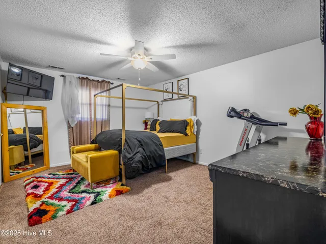 $269,500 | 2002 Colony Plaza, Jacksonville, NC 28546